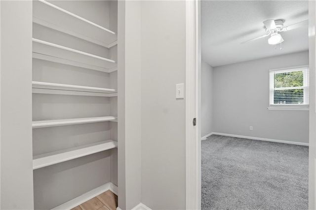 1010 E Langsford Road, Lee's Summit, MO 64063
