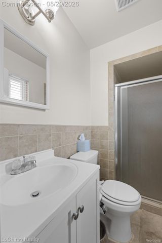 38134 Chatham Court, Sterling Heights, MI 48310