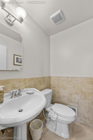 38134 Chatham Court, Sterling Heights, MI 48310