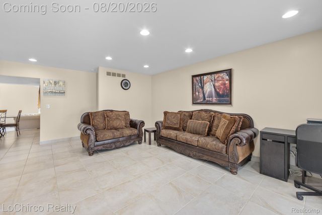 38134 Chatham Court, Sterling Heights, MI 48310