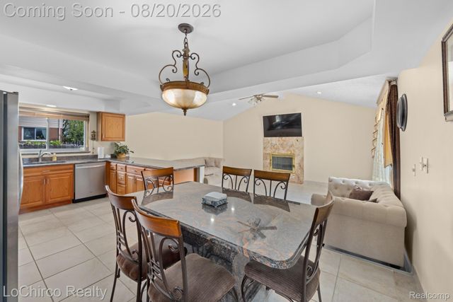 38134 Chatham Court, Sterling Heights, MI 48310
