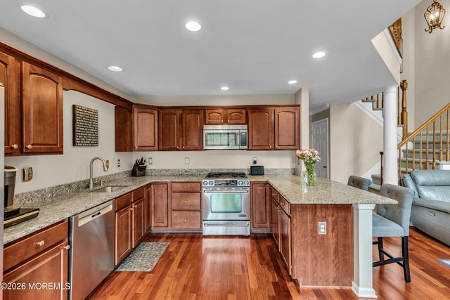 83 Ironwood Court, Middletown, NJ 07748