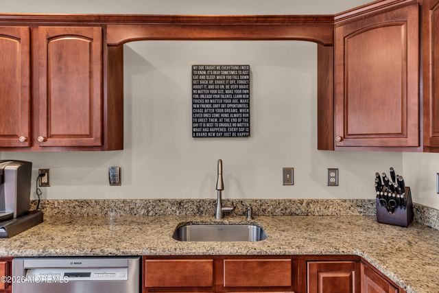 83 Ironwood Court, Middletown, NJ 07748