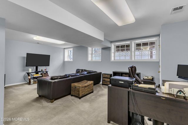 83 Ironwood Court, Middletown, NJ 07748