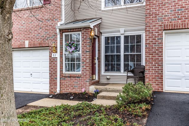 83 Ironwood Court, Middletown, NJ 07748