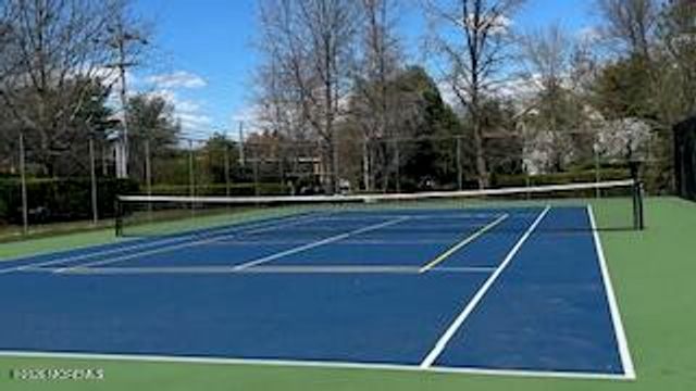 83 Ironwood Court, Middletown, NJ 07748