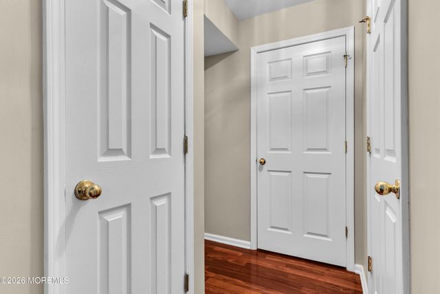 83 Ironwood Court, Middletown, NJ 07748