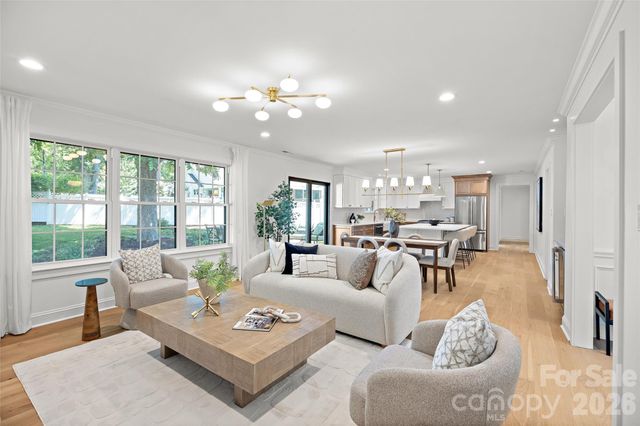 839 Montford Drive, Charlotte, NC 28209