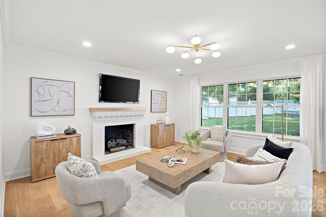 839 Montford Drive, Charlotte, NC 28209
