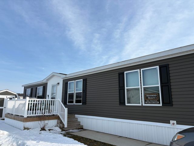 8611 Fallow Drive, Zeeland, MI 49464