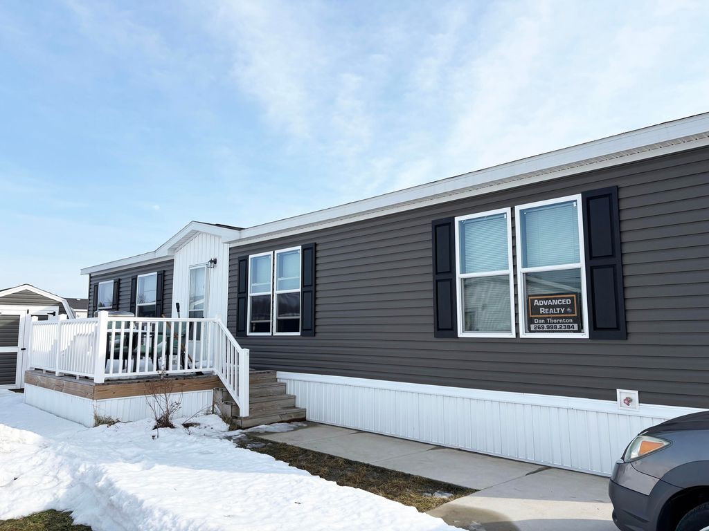 8611 Fallow Drive, Zeeland, MI 49464