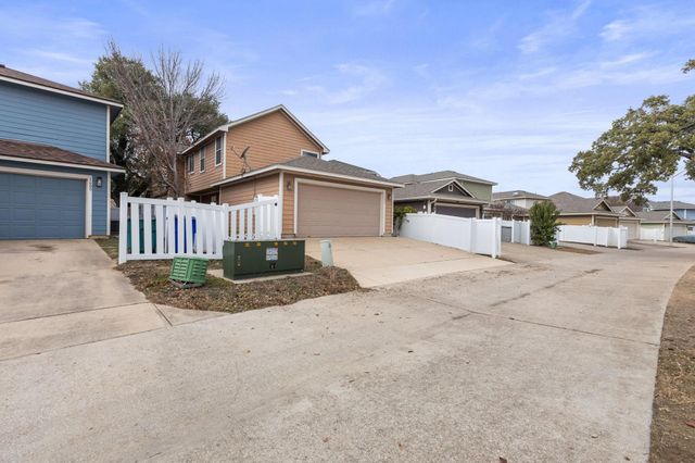 1602 Big Thicket DR, Cedar Park, TX 78613