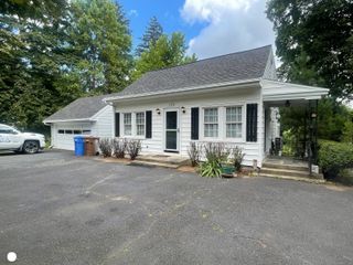 130 Huntington Street, Shelton, CT 06484