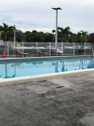 10755 SW 108th Avenue 201, Miami, FL 33176