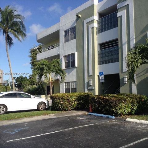 10755 SW 108th Avenue 201, Miami, FL 33176