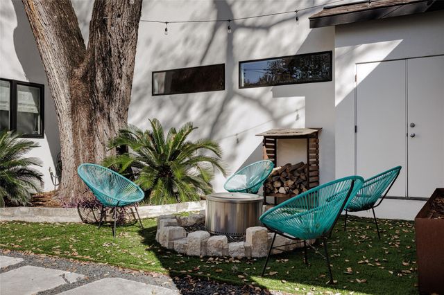 2412 Wilson ST A, Austin, TX 78704