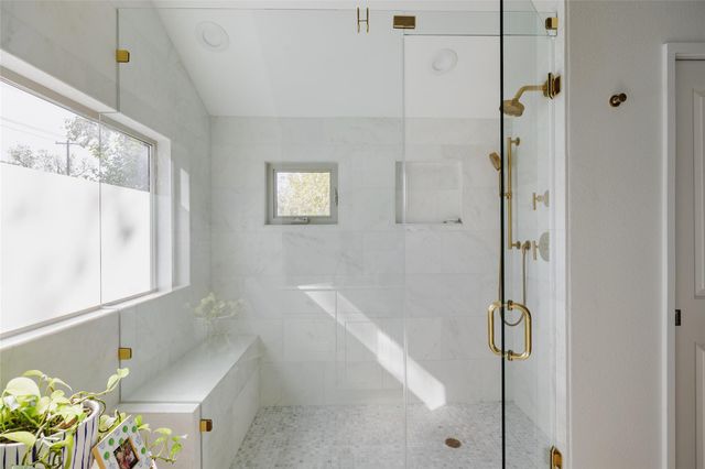 2412 Wilson ST A, Austin, TX 78704