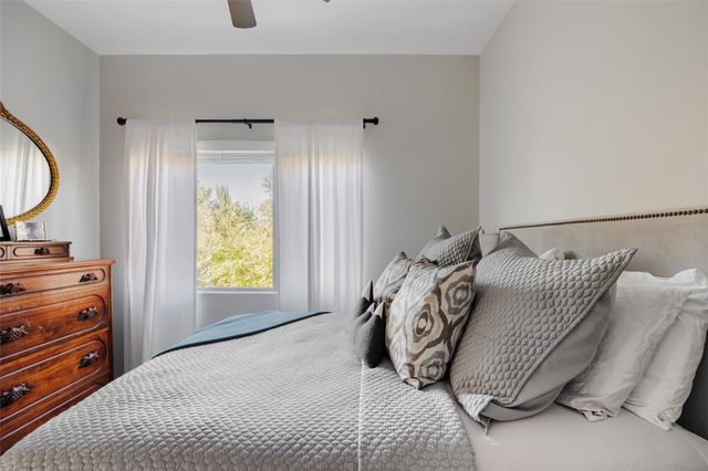 2412 Wilson ST A, Austin, TX 78704