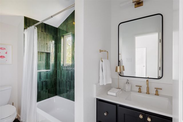 2412 Wilson ST A, Austin, TX 78704