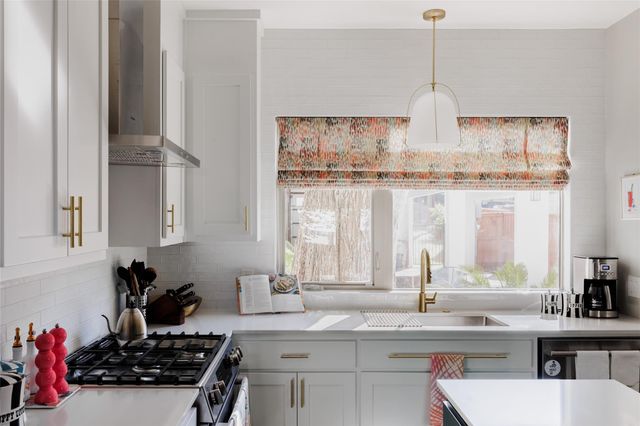 2412 Wilson ST A, Austin, TX 78704