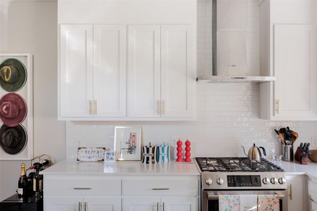 2412 Wilson ST A, Austin, TX 78704