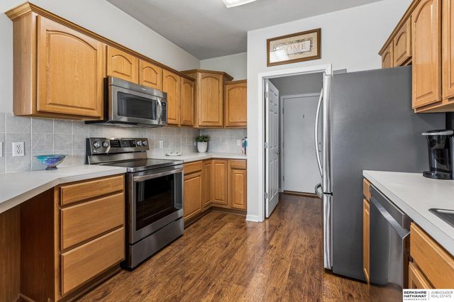 7515 N 77th Terrace, Omaha, NE 68122