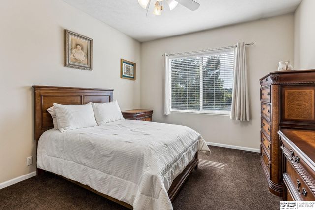 7515 N 77th Terrace, Omaha, NE 68122