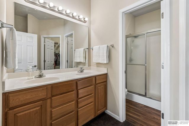 7515 N 77th Terrace, Omaha, NE 68122