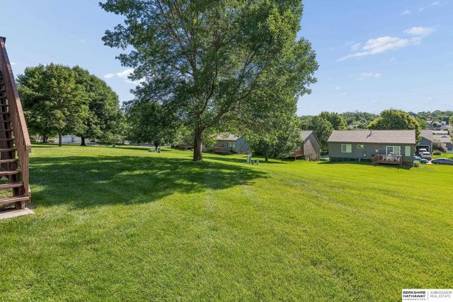 7515 N 77th Terrace, Omaha, NE 68122