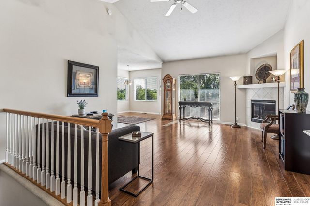 7515 N 77th Terrace, Omaha, NE 68122