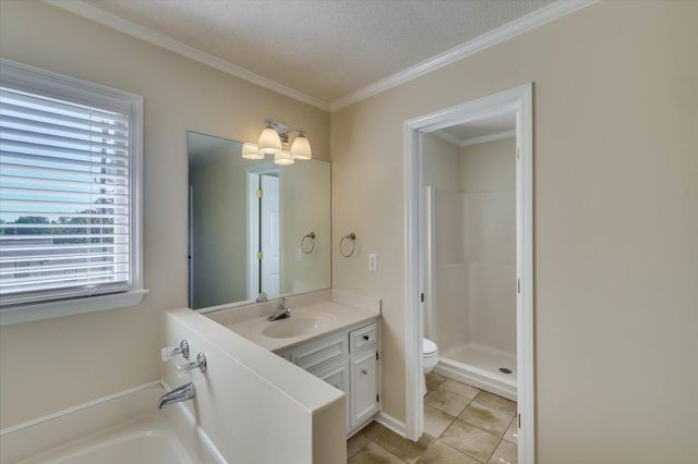 80 Woodlawn Lane, North Augusta, SC 29841