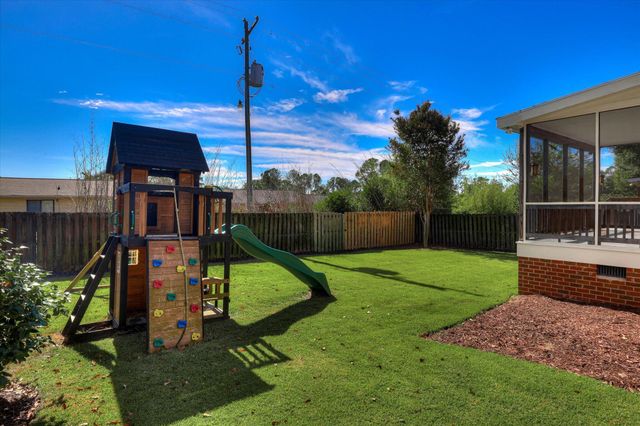 80 Woodlawn Lane, North Augusta, SC 29841