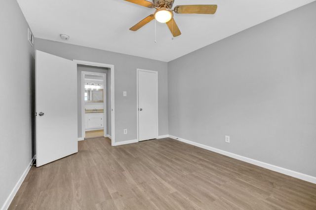 521 Spring Drive 3, Pasadena, TX 77504