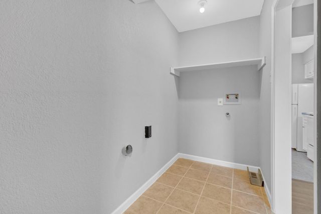 521 Spring Drive 3, Pasadena, TX 77504