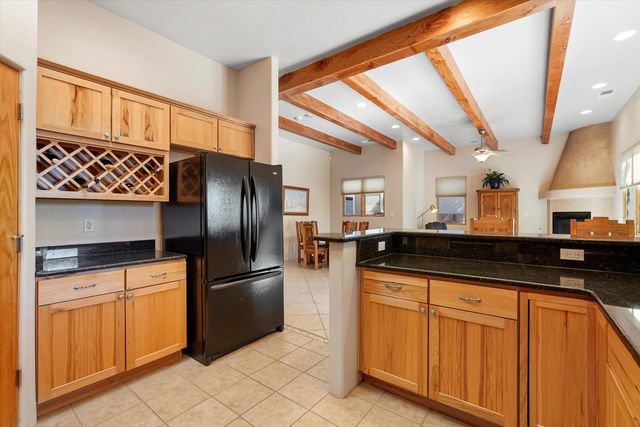 2020 Sydney Lane NW, Albuquerque, NM 87107