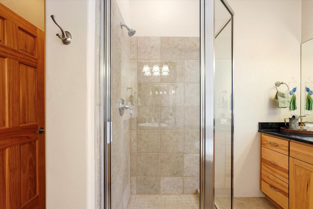 2020 Sydney Lane NW, Albuquerque, NM 87107