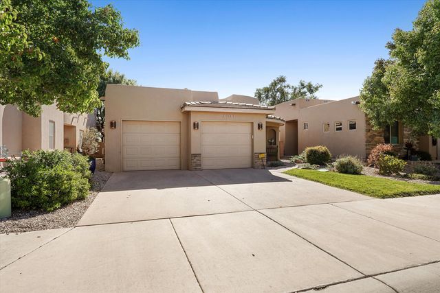2020 Sydney Lane NW, Albuquerque, NM 87107