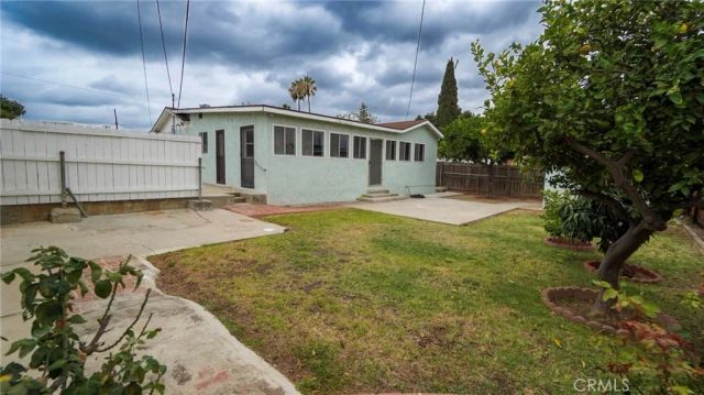 907 E Francis, La Habra, CA 90631