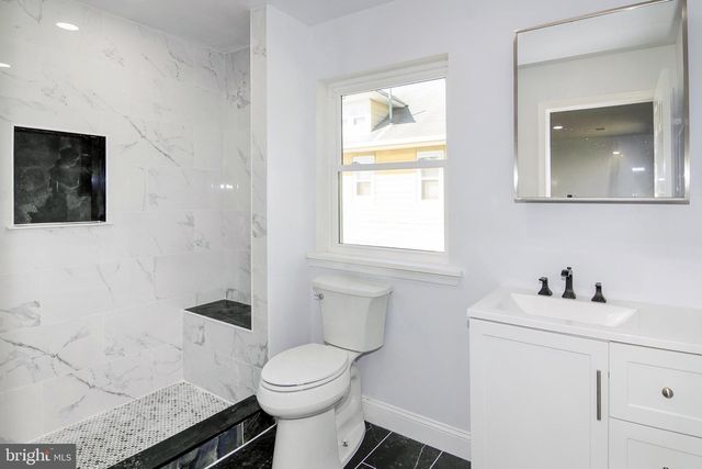 215 BILLINGSPORT RD, Paulsboro, NJ 08066