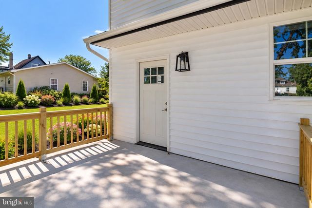 215 BILLINGSPORT RD, Paulsboro, NJ 08066