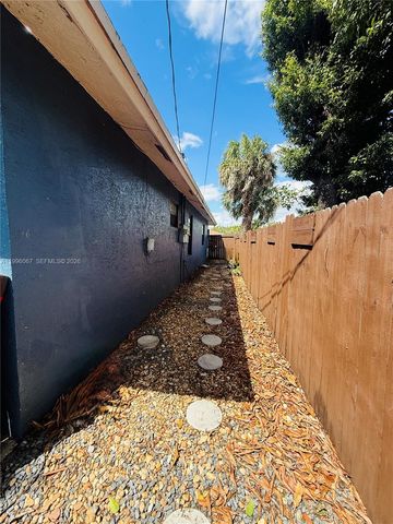 2920 NW 8th Street, Fort Lauderdale, FL 33311