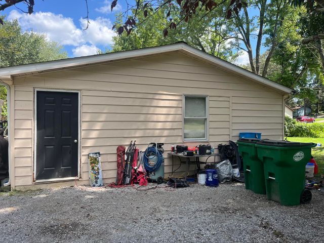 1501 Creekside Drive, Paducah, KY 42003