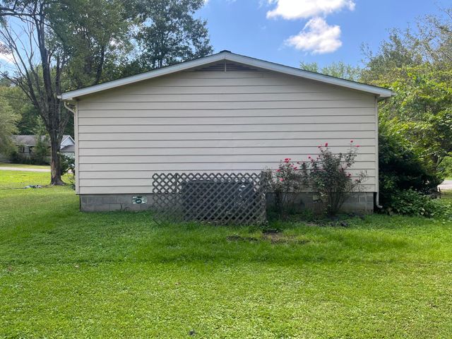1501 Creekside Drive, Paducah, KY 42003