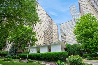 3950 N Lake Shore Drive 205A, Chicago, IL 60613