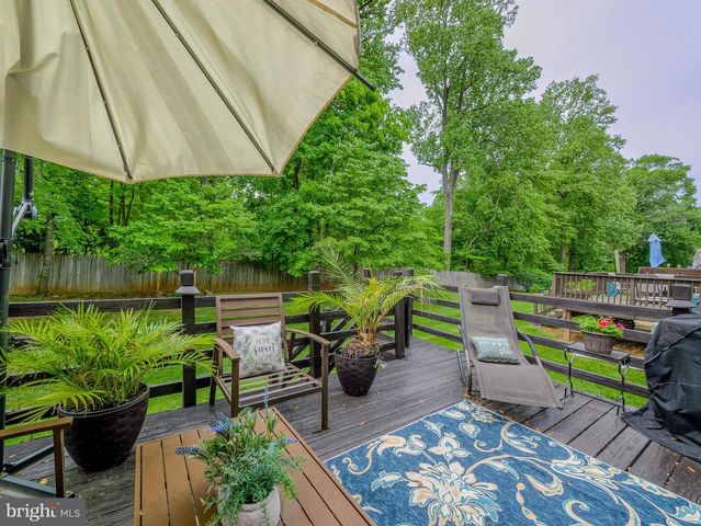 44 EUSDEN DR, Aston, PA 19014