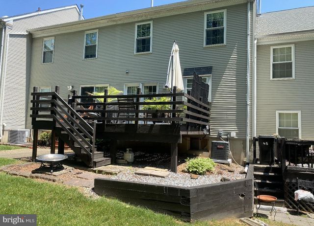 44 EUSDEN DR, Aston, PA 19014