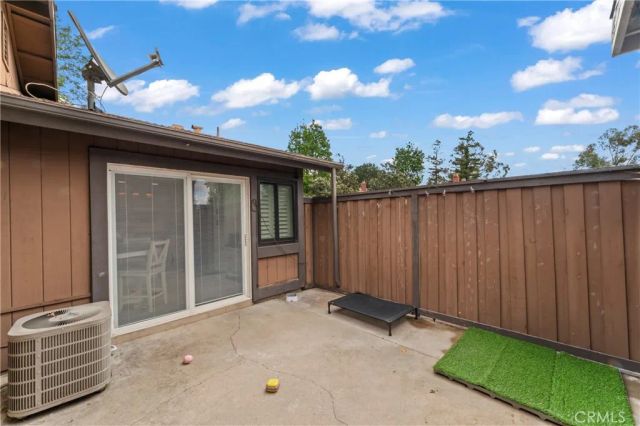 14456 Foothill 47, Sylmar, CA 91342