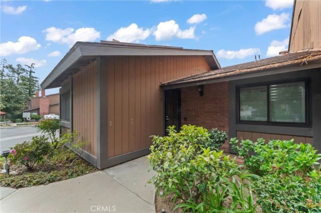 14456 Foothill 47, Sylmar, CA 91342