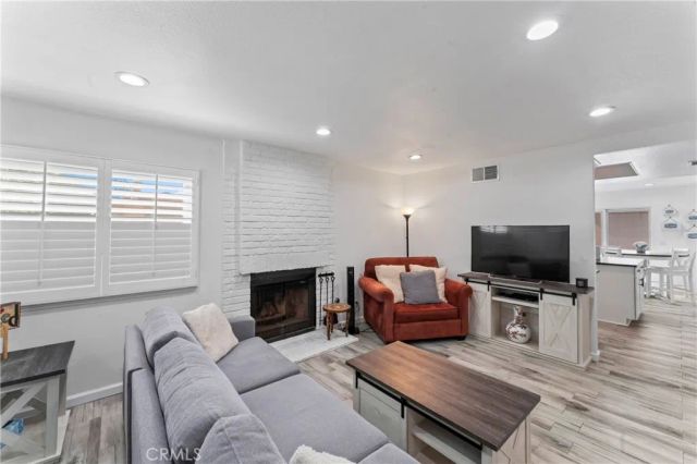 14456 Foothill 47, Sylmar, CA 91342
