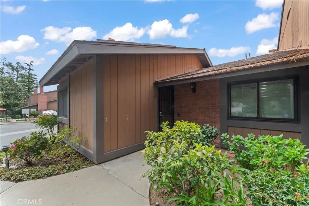14456 Foothill 47, Sylmar, CA 91342